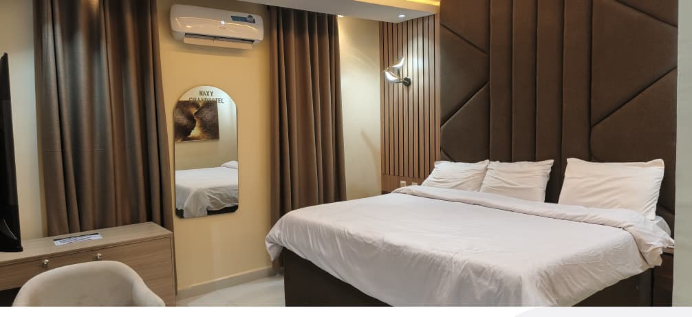 Maxy Grand Hotel