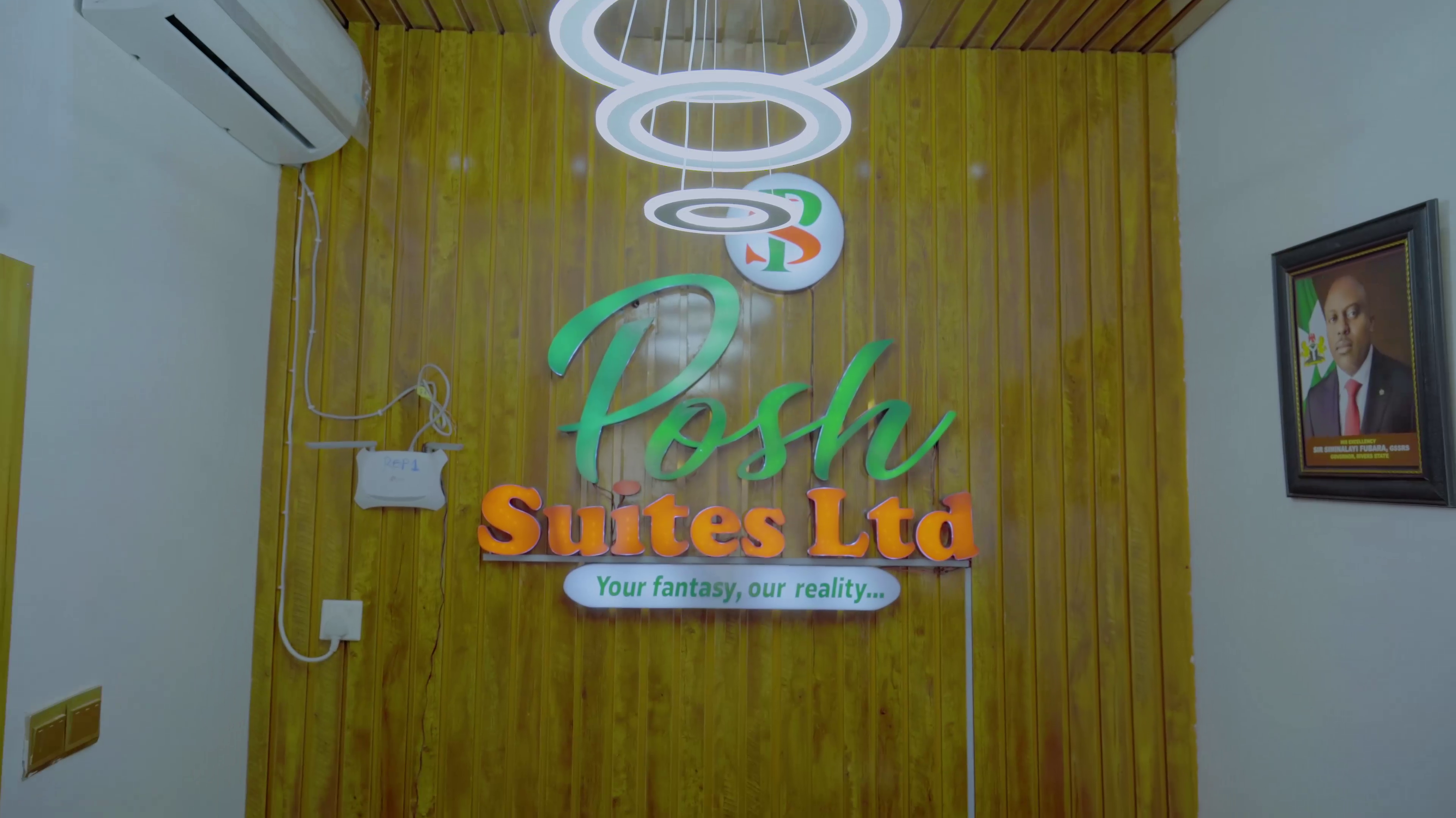 POSH SUITES HOTEL