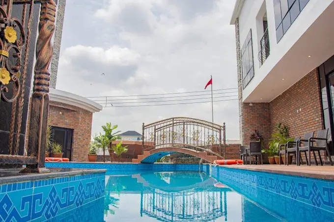SPARKLN HOTEL