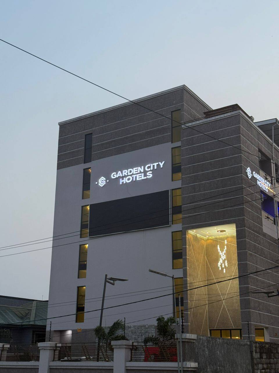 GARDEN CITY HOTEL
