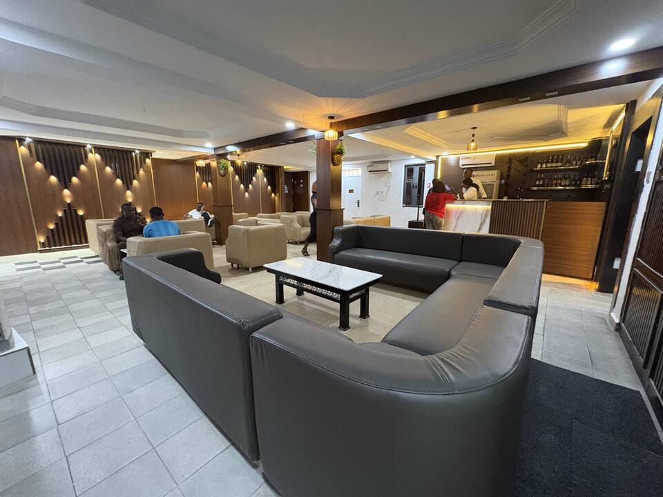NEW TALAND HOTEL