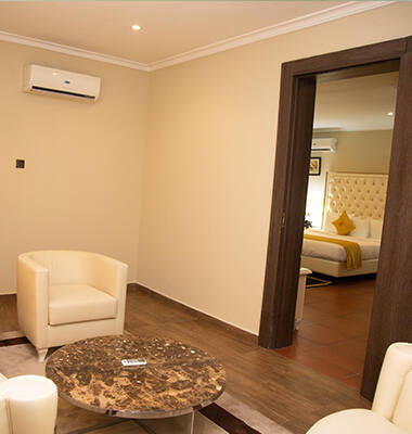 OAK HAVEN HOTEL