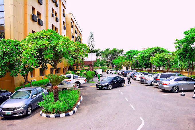 REIZ CONTINENTIAL HOTEL