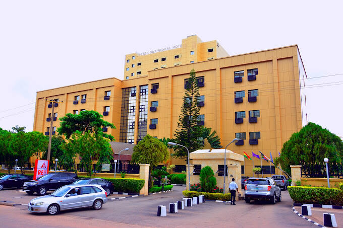 REIZ CONTINENTIAL HOTEL