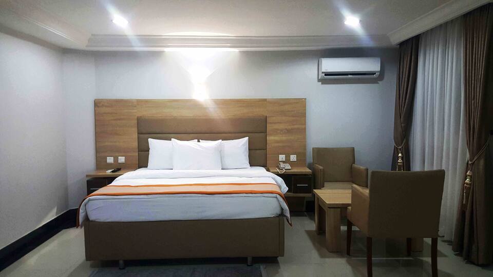 ROYAL CONTINENTIAL HOTEL