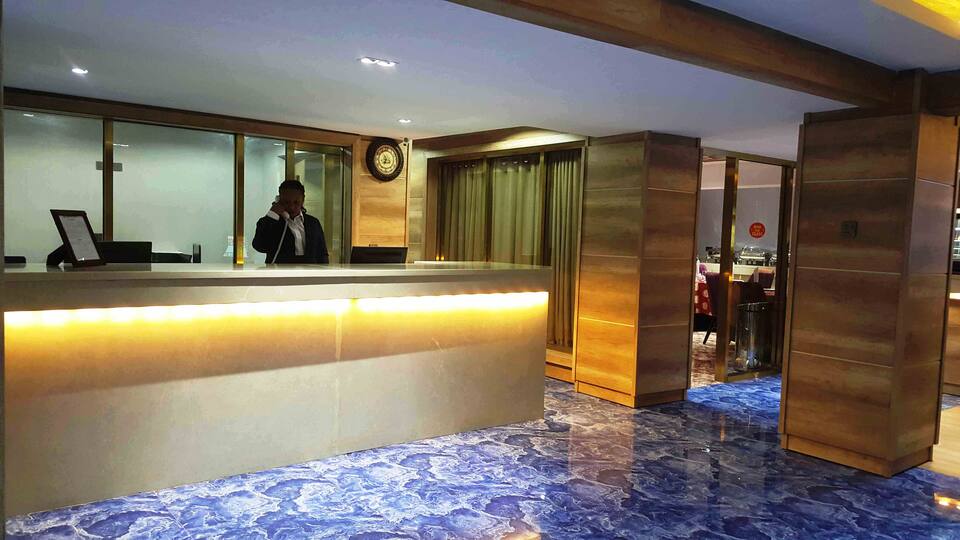 ROYAL CONTINENTIAL HOTEL