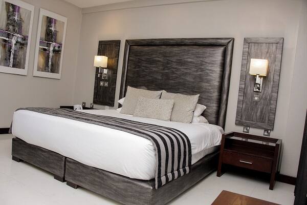 STRATTON HOTEL
