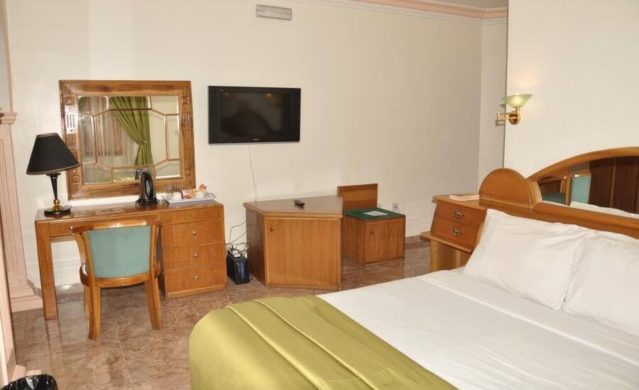 VALENCIA HOTEL