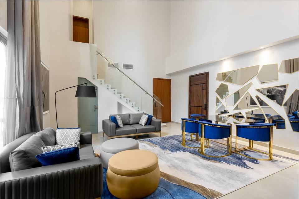 THE ART HOTEL